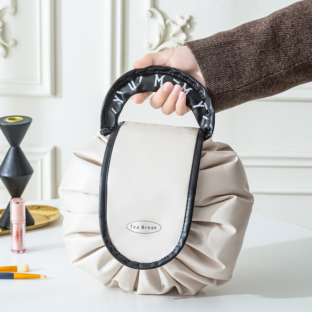 Bolsa de maquillaje de lujo ligera de alto nivel, bolsa de lavado de la mujer, bolsa de mano de gran capacidad, almacenamiento portátil a prueba de agua
