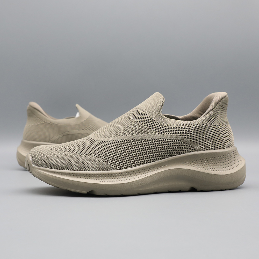 Spring and Summer New Solid Color Men's and Women's Outdoor Slip-On Casual Sports Shoes, Lightweight and Comfortable Commuting Hiking Shoes