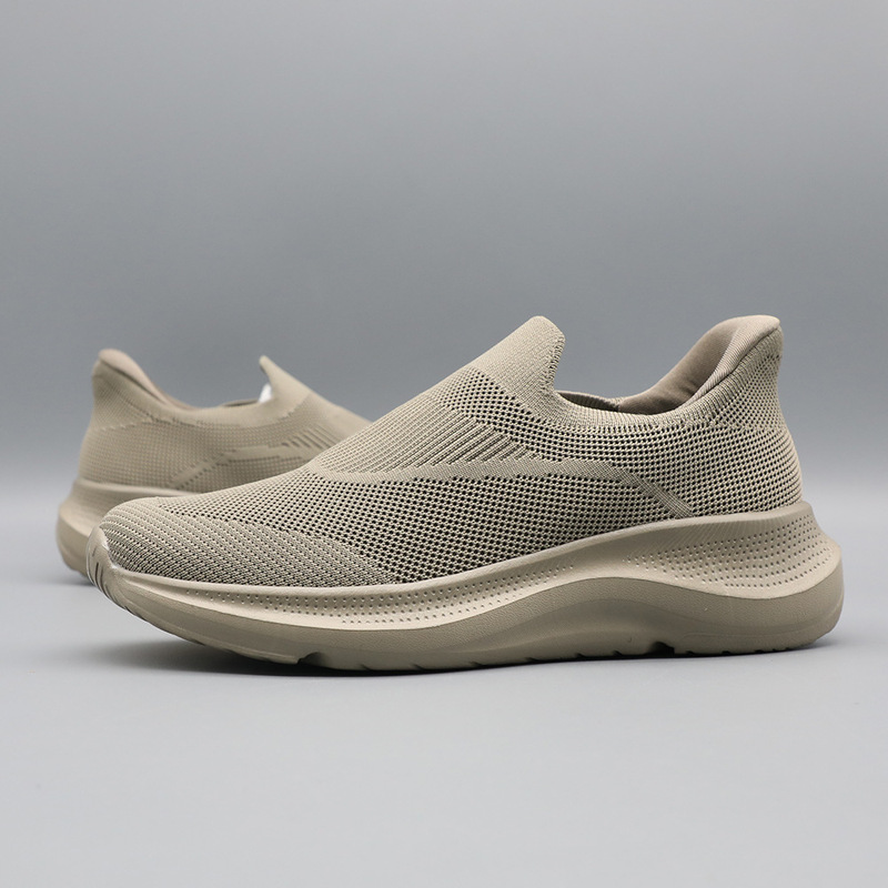 Spring and Summer New Solid Color Men's and Women's Outdoor Slip-On Casual Sports Shoes, Lightweight and Comfortable Commuting Hiking Shoes Spring and Summer New Solid Color Men's and Women's Outdoor Slip-On Casual Sports Shoes, Lightweight and Comfortable Commuting Hiking Shoes
