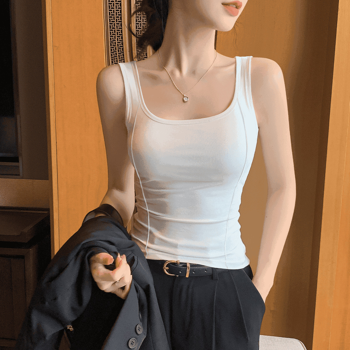 2026 New Anti-Exposure Camisole for Women, Summer Outerwear, Fishbone Strap, Beautiful Back, Base Layer Top