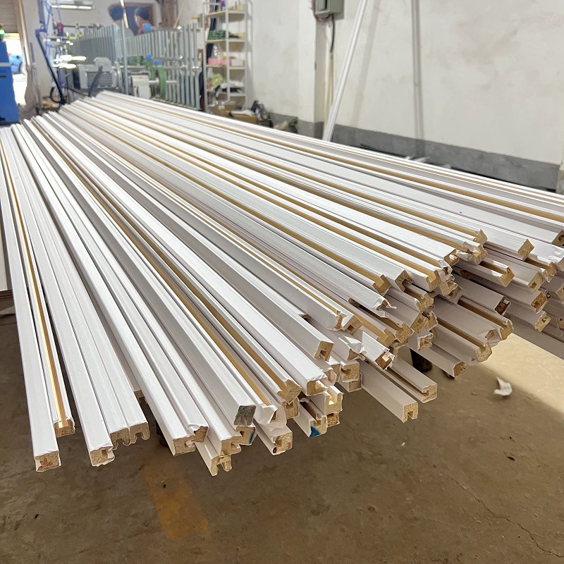 Линия из массива дерева, покрытая источником оптовая канавка формы фоторамная линия сосновое дерево ПВХ рамная линия кожаная деревянная линия