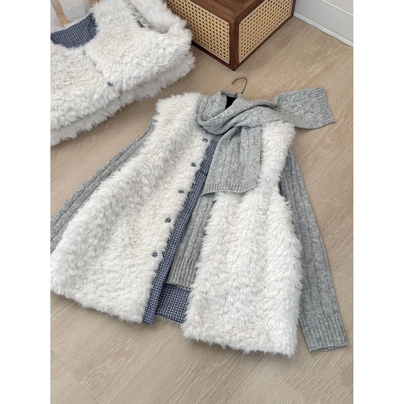 2025 New Fur Vest Imitation Lamb Vest Vest Cute Layered Round Neck Thickened Outer Wear for Small People 2025 New Fur Vest Imitation Lamb Vest Vest Cute Layered Round Neck Thickened Outer Wear for Small People