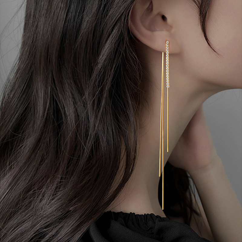 Pendientes largos con borlas de estilo coreano Dongdaemun B207, versátiles y con un diseño único.