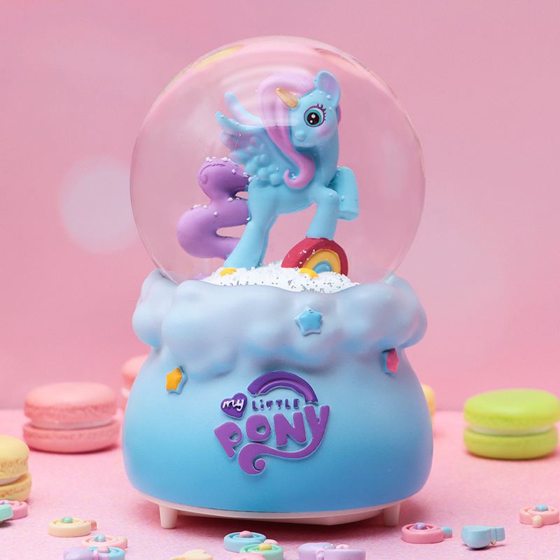 Romántico secreto bosque bola de cristal luminosa caja de música caballo blanco creativo decoración de escritorio de niña regalo de estudiante al por mayor