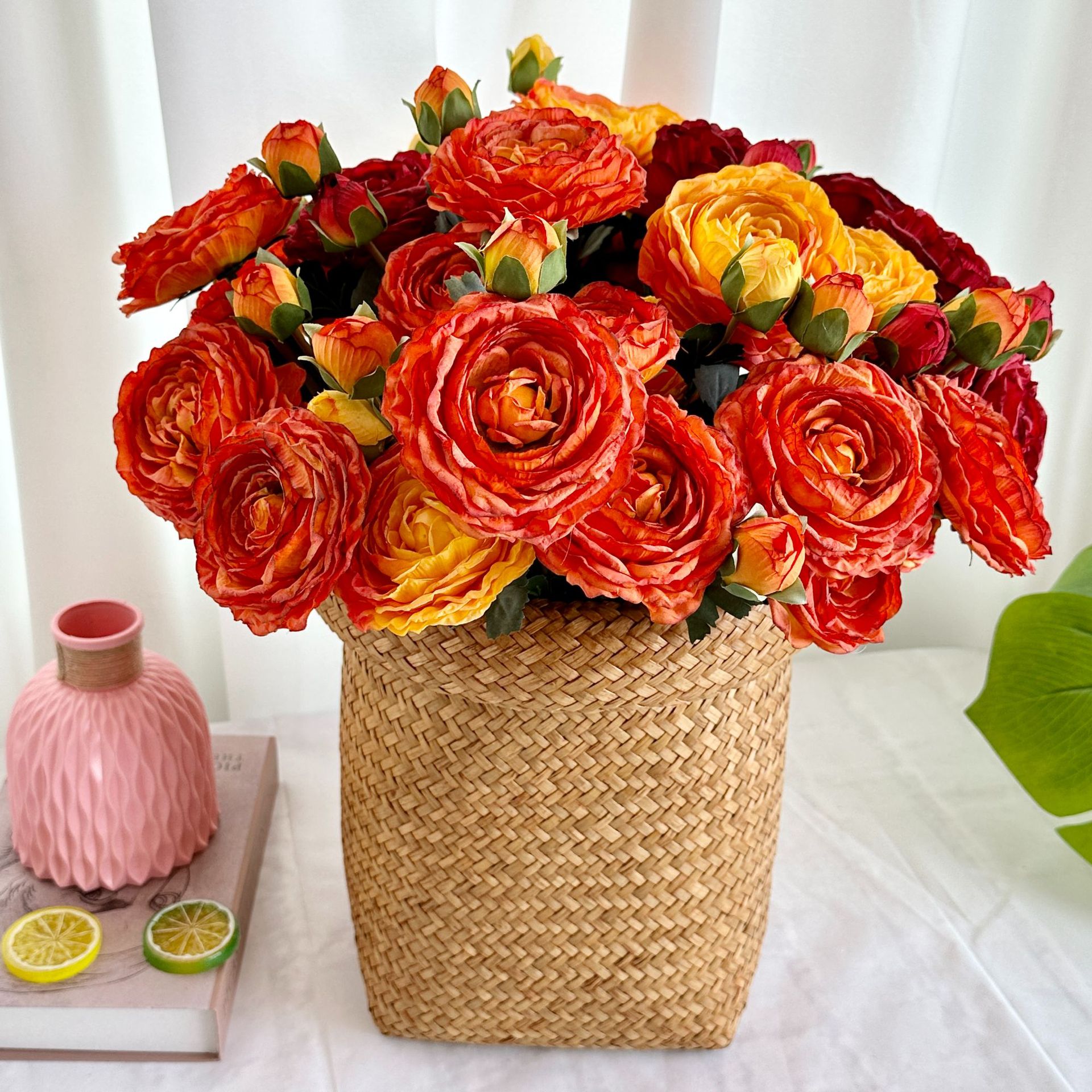 Usine nouvelle fleur artificielle 3-tête Tianshan Neige Lotus fleur artificielle série de mariage rangée de fleurs route plomb arrangement de fleurs enduit tissu fleur matériel
