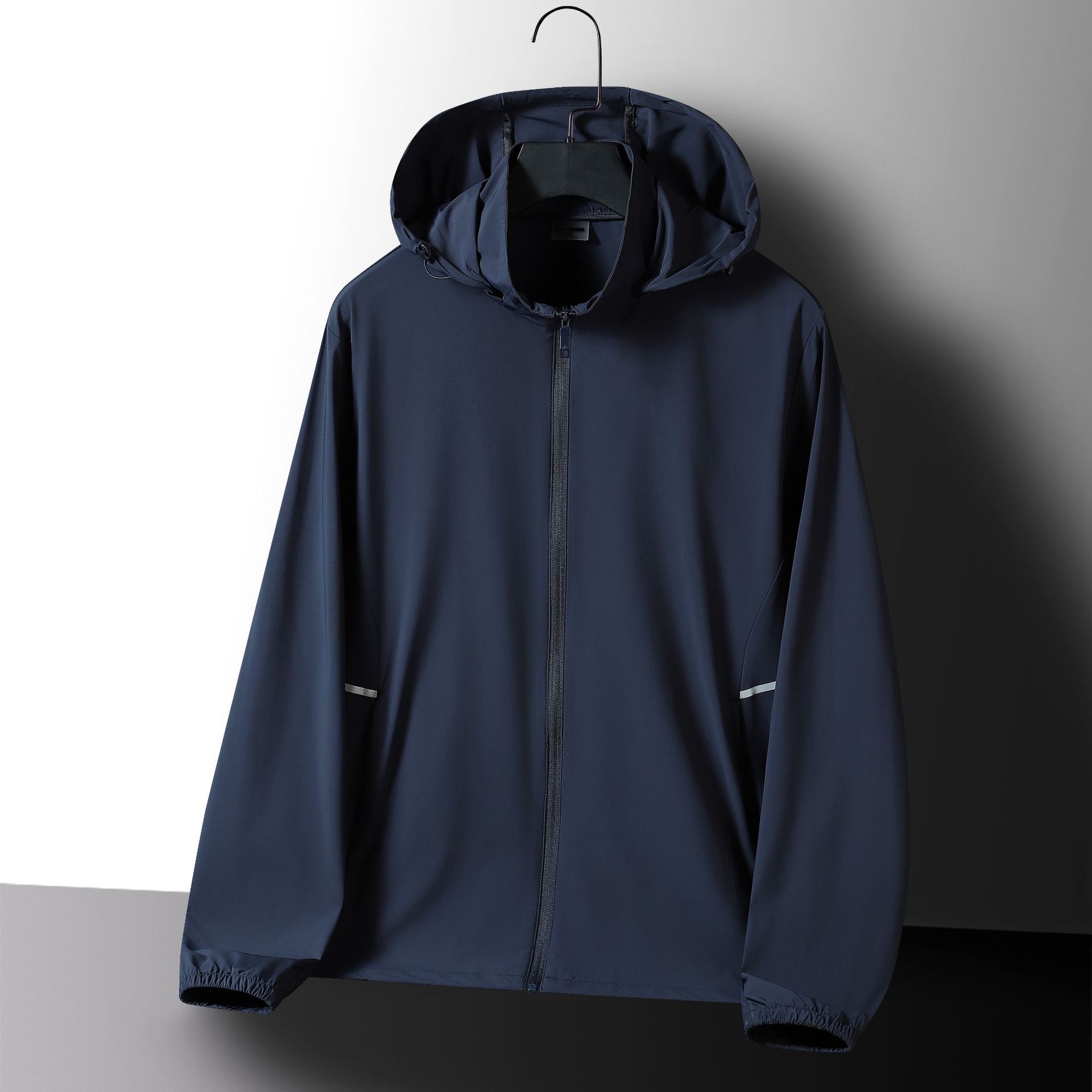 Ropa de protección solar de seda de hielo para parejas de mujeres ropa de protección solar hombre encapuchado abrigo transpirable UV UPF50 + ropa de piel al por mayor