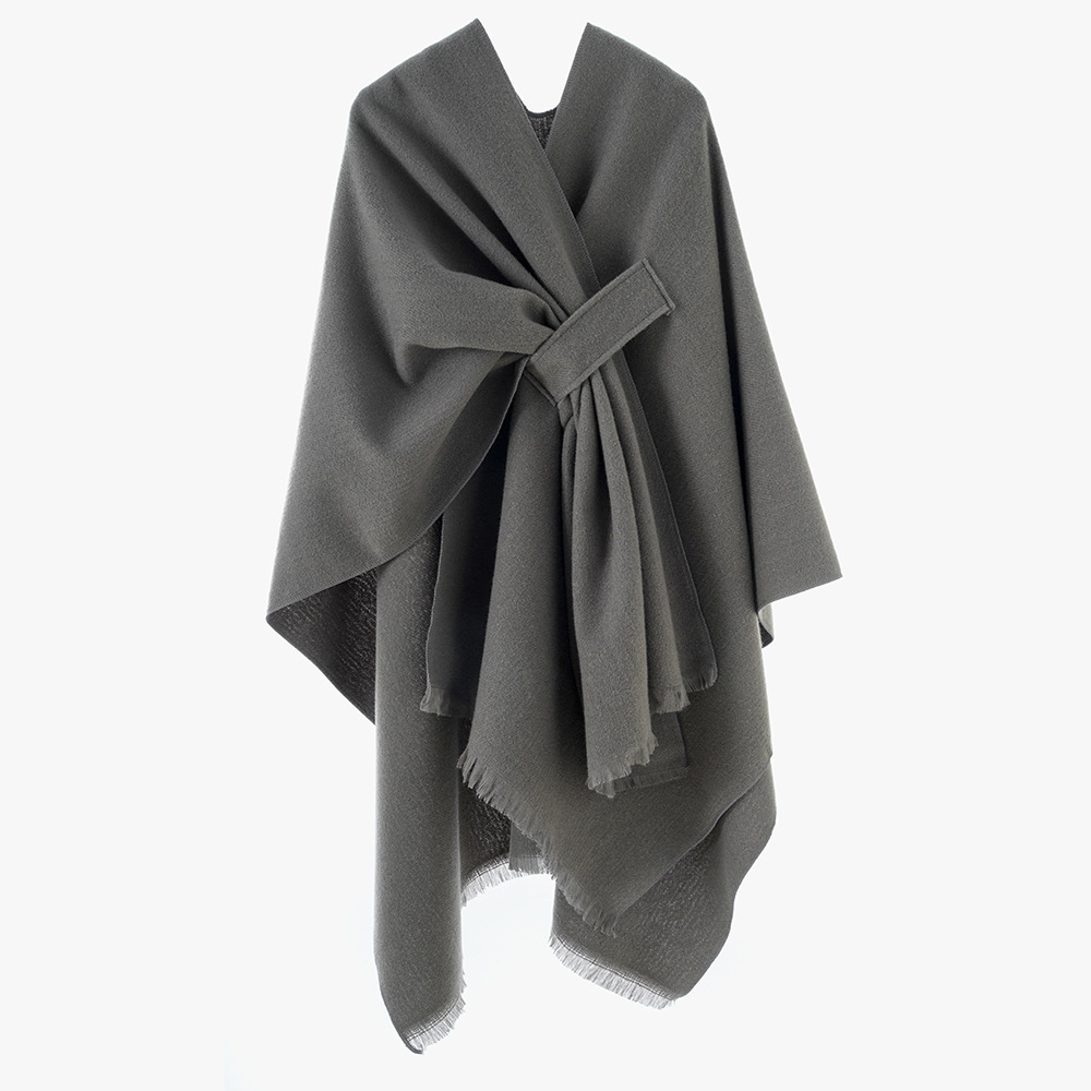Gris oscuro