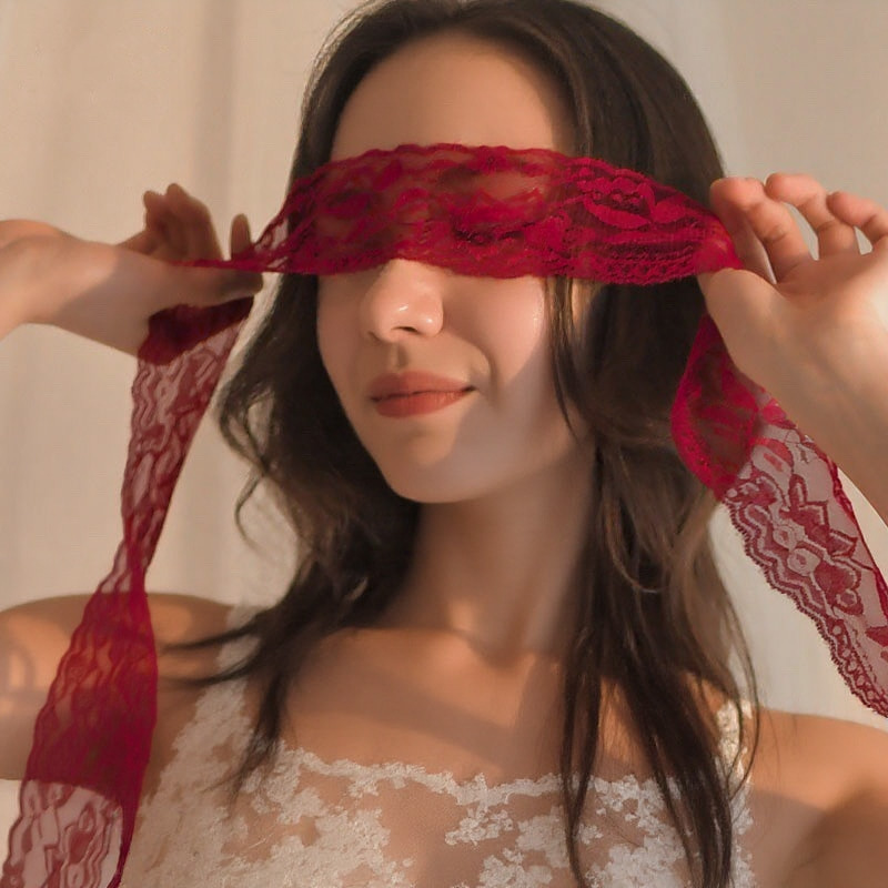 Lace Eye Mask with Purple Jewelry Accent, 150 cm Tie Closure — detail image 5