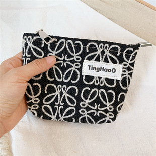 Niche Fabric Makeup Women's Bag Skin Care Product Cosmetics Bag Portable Travel Outing Toiletry Bag Large Capacity Small Bag Women's Bag