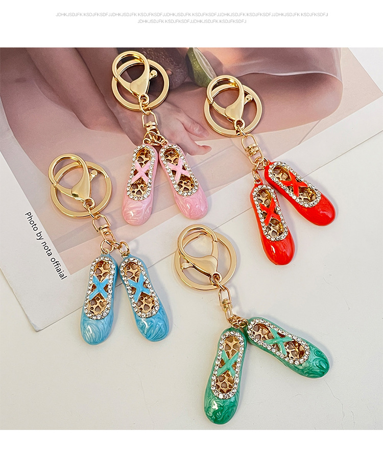 New Style Alloy Shoe Women's Bag Pendant Keychain display picture 7