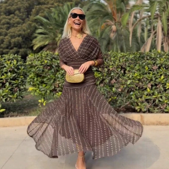 Cross-Border 2025 European and American Spring and Summer New Style Bohemian Style V-Neck Mesh Oversized Long Skirt with Long Sleeves and Lining