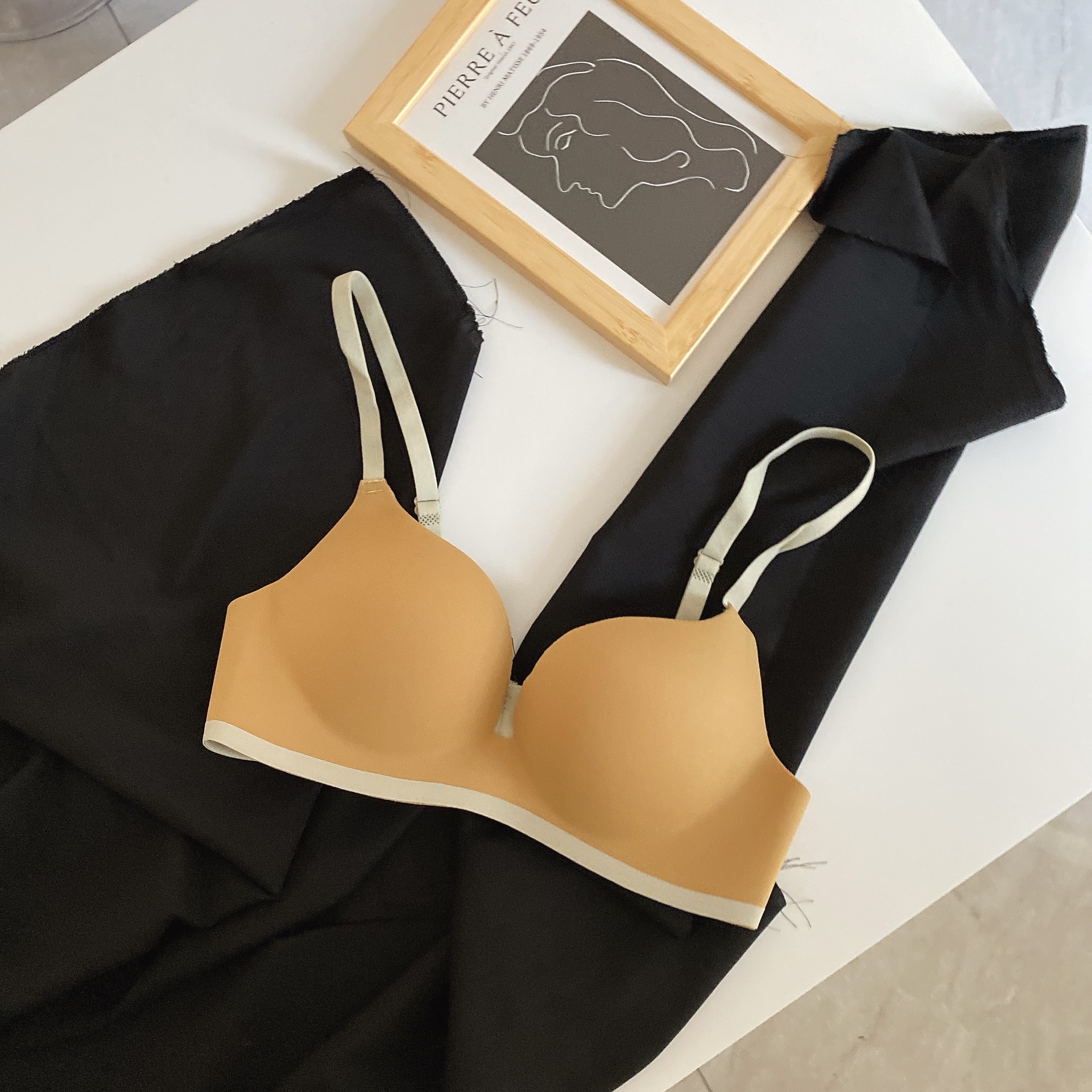 Colores de contraste que no dejan marcas, recolección lateral, soporte superior, leche antideslizante, ropa interior antiflacidez, sujetador de texto para niñas, senos pequeños, grandes