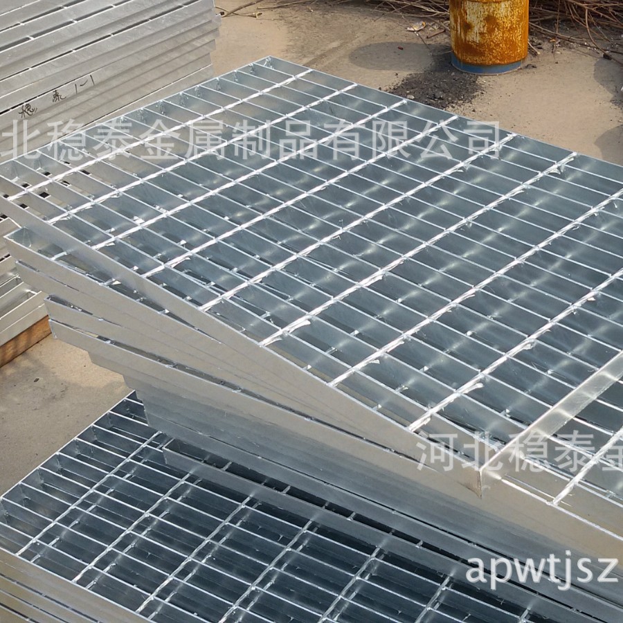 厂家生产插接钢格板grating bar、镀锌钢格栅板、齿形防滑钢格板