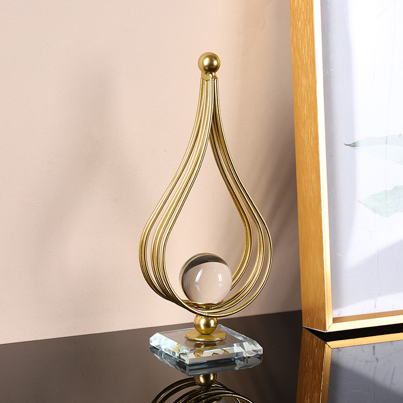 Líneas creativas de metal cristal bola decoración de nicho de alta calidad sala de estar dormitorio oficina decoración de escritorio