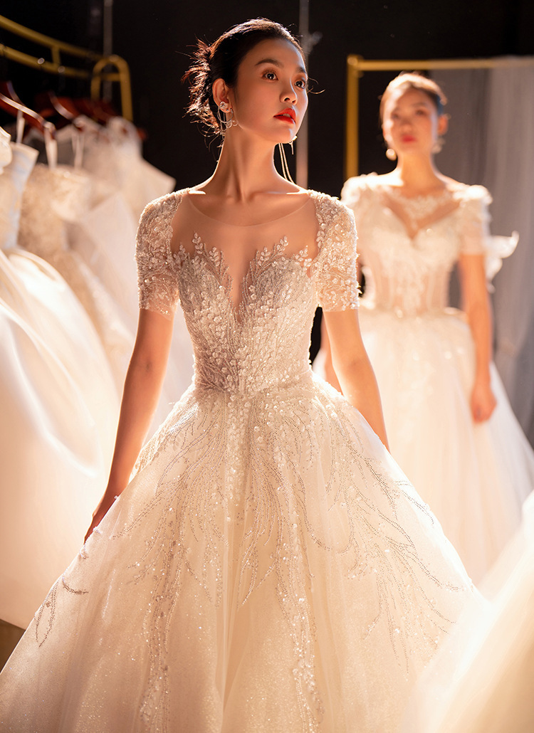 Vestido de novia de encaje 2026 de lujo, elegante, estilo corte, con cola larga, vestido blanco para mujer