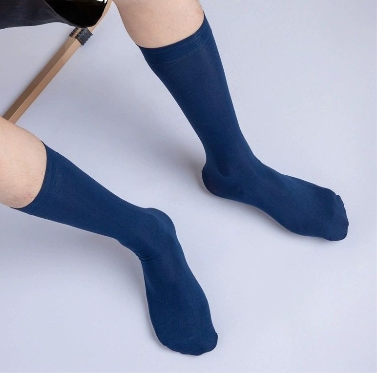 Calcetines de becerro de terciopelo para hombre de negocios calcetines de estudiante calcetines de media pantorrilla calcetines blancos negros calcetines de media pantorrilla