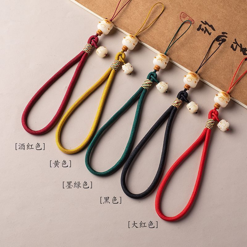 Lucky Cat Phone Chain, Handmade Woven Phone Strap, Earphone Charm, Wrist Chain, Short Ring Strap for Phone Cases