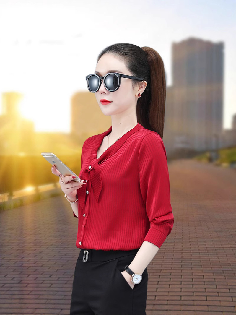 New Style Shirt for Women, Spring and Summer, Slim Fit, Casual, Long-Sleeved, Stylish, Middle-Aged Mom, Elegant V-Neck with Bow