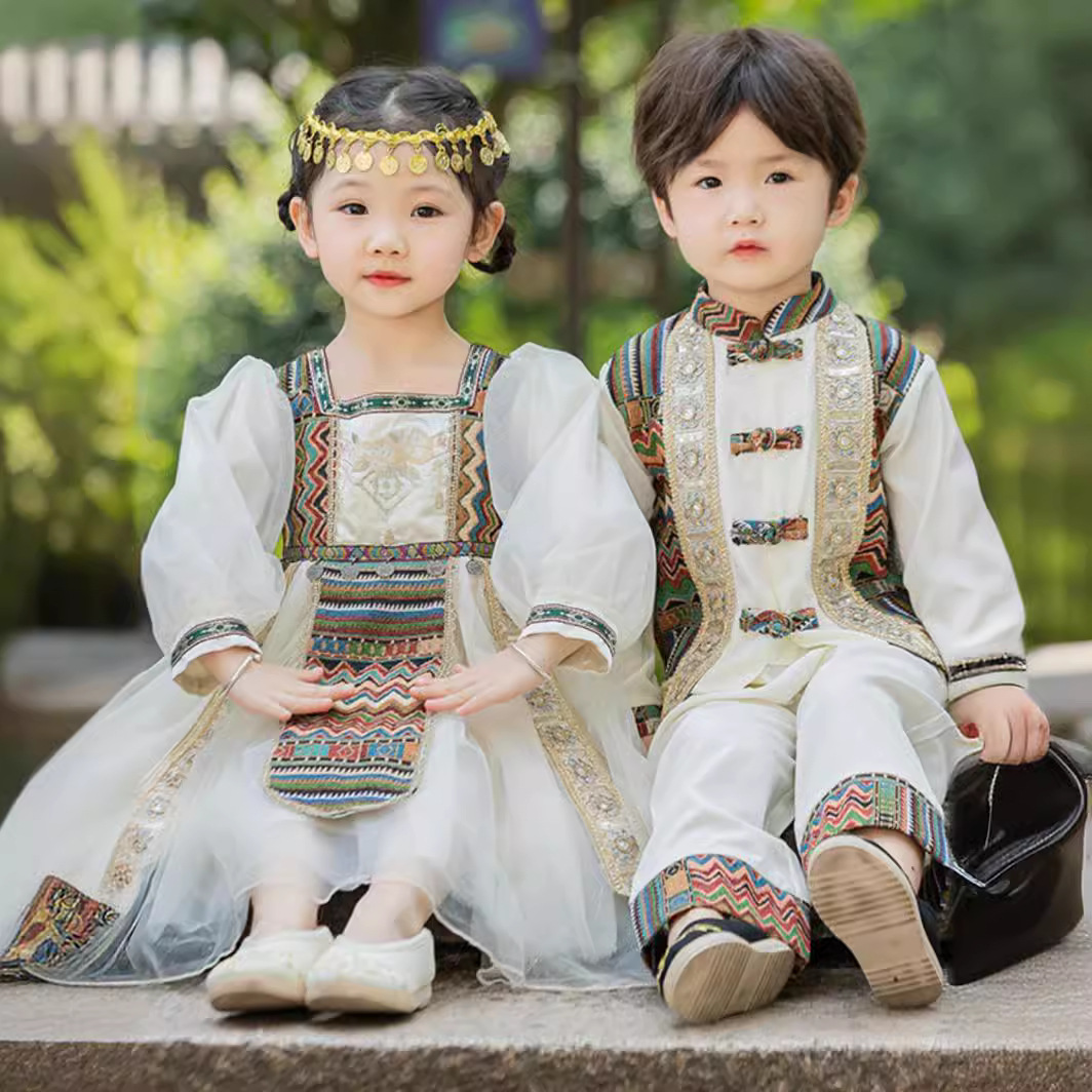 国庆节学生合唱表演服幼儿园班服少数民族苗疆异域风男女汉服中秋