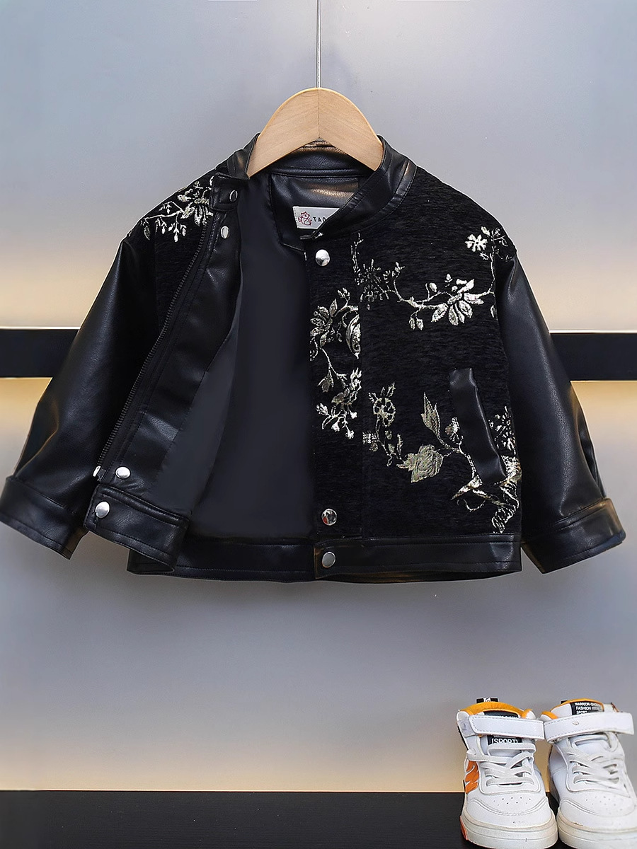 7696 niños más chaqueta de cuero de terciopelo chaqueta de costura otoño e invierno marea 2025 nueva chaqueta de cuero PU de cuello alto de estilo chino para niños