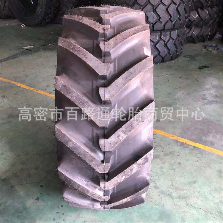 两头忙工程轮胎500/70R24 真空人字19.5LR24机械工程轮胎