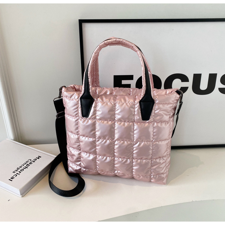 Internet celebridad personalizada de moda todo partido De color sólido bolso a cuadros de las mujeres de alta textura simple hombro bolsa de las axilas bolso crossbody