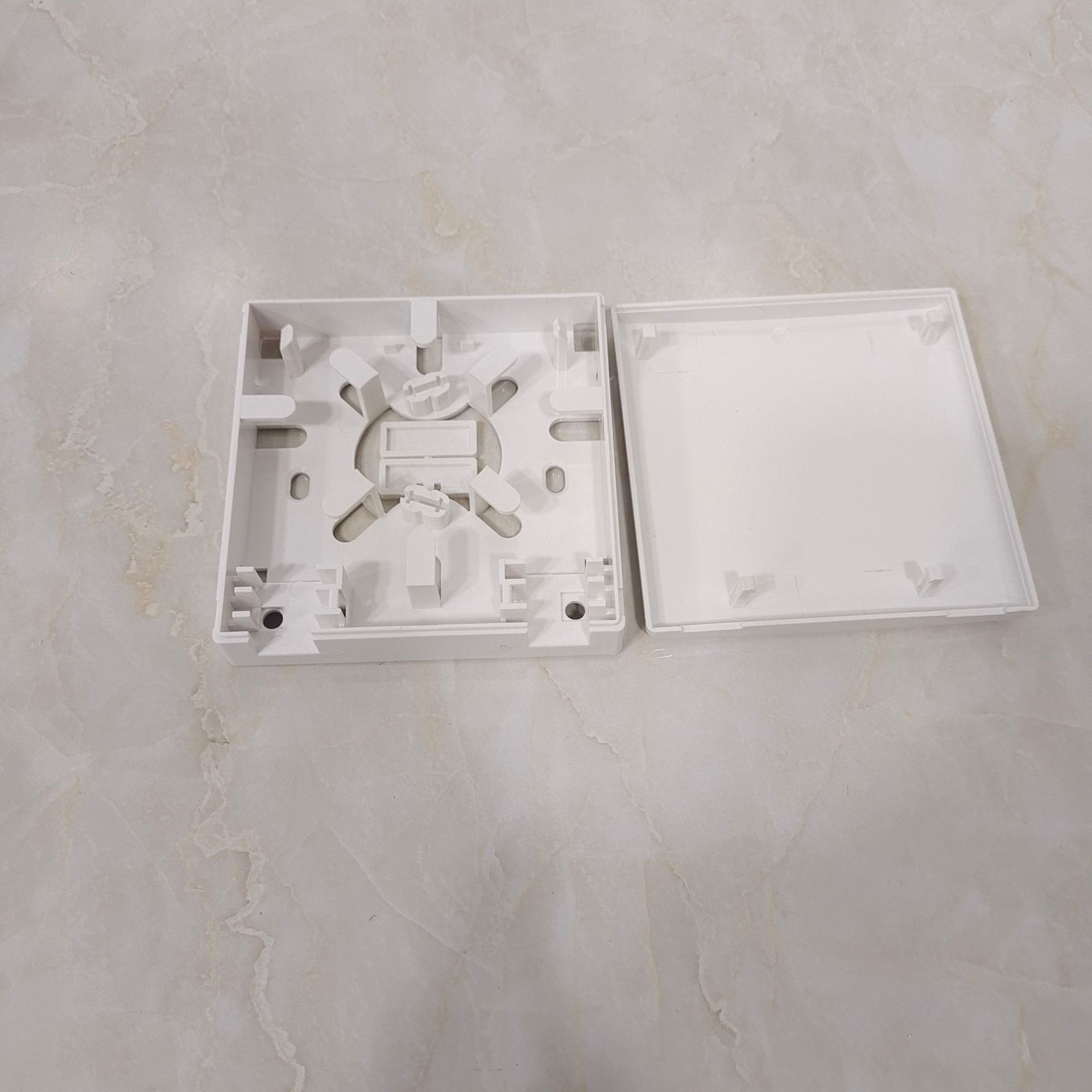 元亿SC双口光纤面板盒86型接线盒桌面到户终端盒皮线光纤信息面板