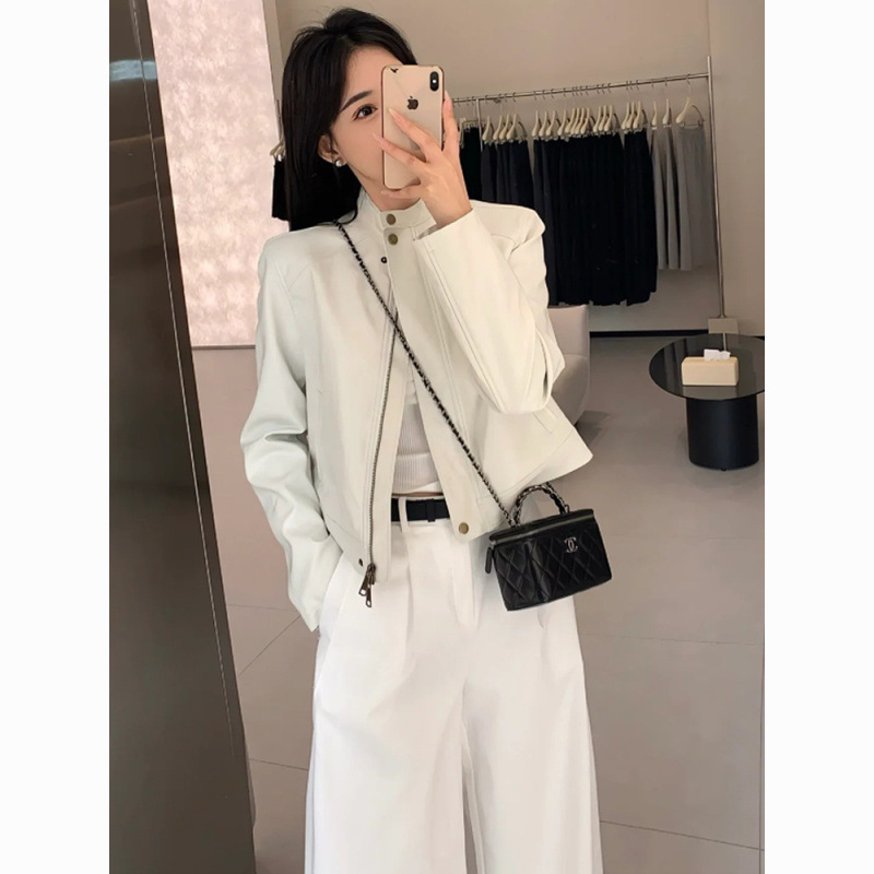 春と秋の新型の白いショートコートの女性の爆発金の独特な超きれいなジャケットの小さい子供の機関車の卸売り|undefined