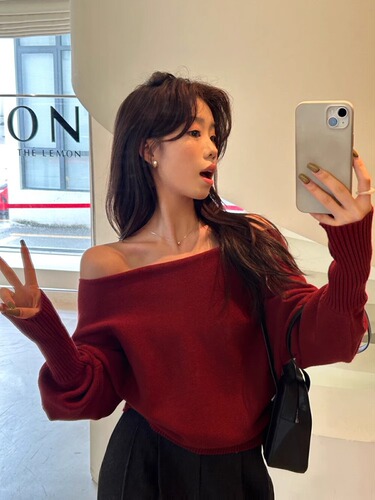 Pure Desire Knit Top, Long Sleeve, Spring and Autumn Season, Layering Sweater, Base Shirt, High-end Sensation, Slimming, One-shoulder Top