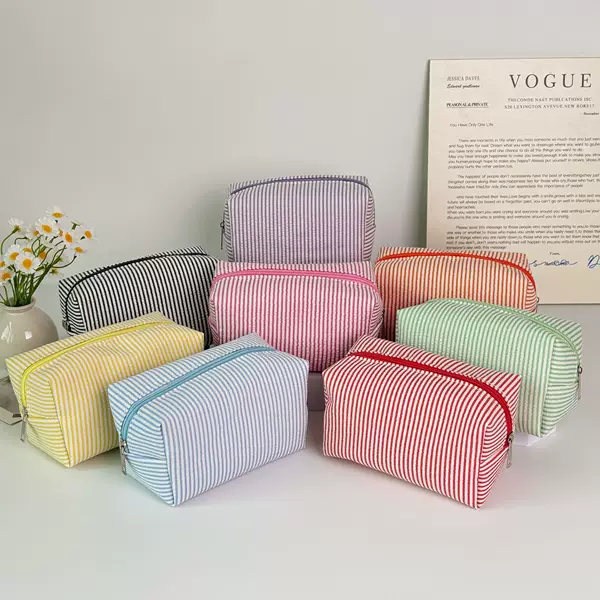 Striped Cosmetic Bag, Portable Makeup Storage Bag, Bubble Gauze Travel Toiletry Bag, Three-Dimensional Cosmetic Bag, Large Capacity