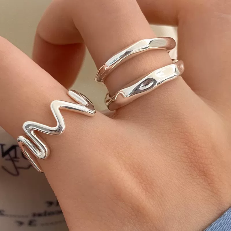 Wavy fashionable silver ring, Korean style, simple and elegant design, on index finger