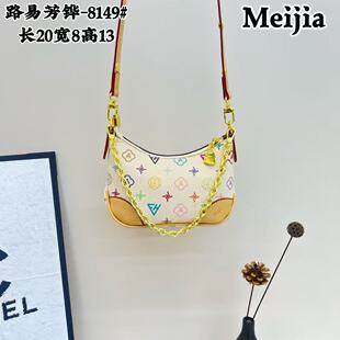 ·�׷��fС̖ţ�ǰ���Ů�¿����ٴ�朗l��Ҹ�°��μ�б�����°�