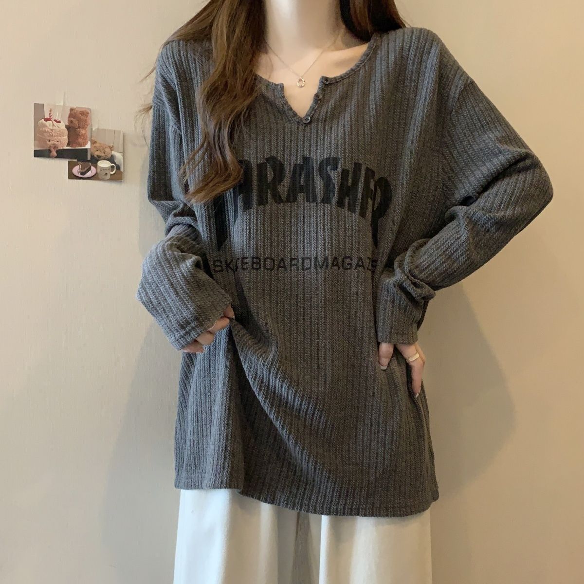 봄, 가을, 겨울 여성용 핏 스트립 스레드 긴팔 티셔츠 바닥 셔츠 여성용 신작 루즈 슬리밍 대형 중간 길이 탑