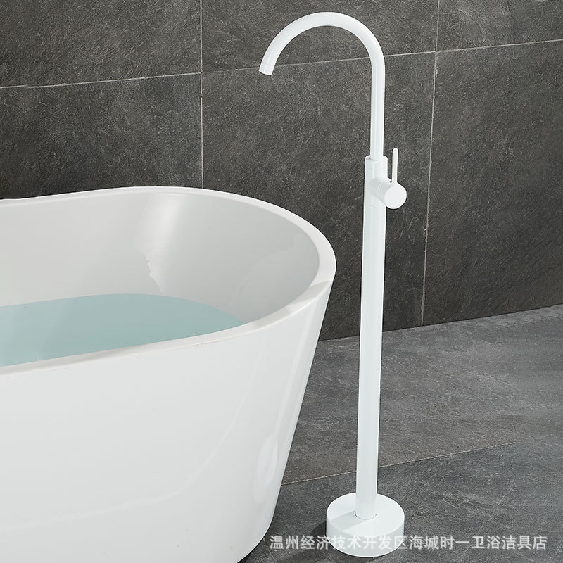 All-copper gun, grey floor-standing bathtub, faucet, independent hot and cold column basin, wooden bucket, shower head, light luxury undefined