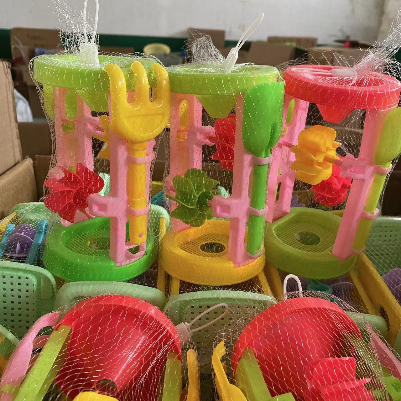 2 yuanes tienda juguetes de plástico reloj de arena herramientas de arena para niños pala traje juguetes de playa al por mayor transferencia de música jugando agua