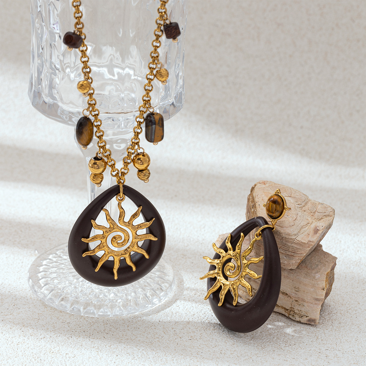TINA Europa y América collar de acero inoxidable mujer no decoloración sol exagerado collar acrílico pernos conjunto de joyas