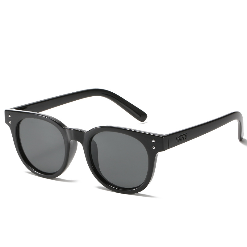 Marco Negro y pieza gris