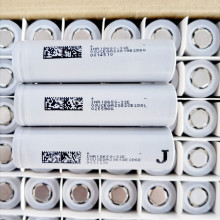 �|��18650-32E�늳�3200mAh������10A�����о���l