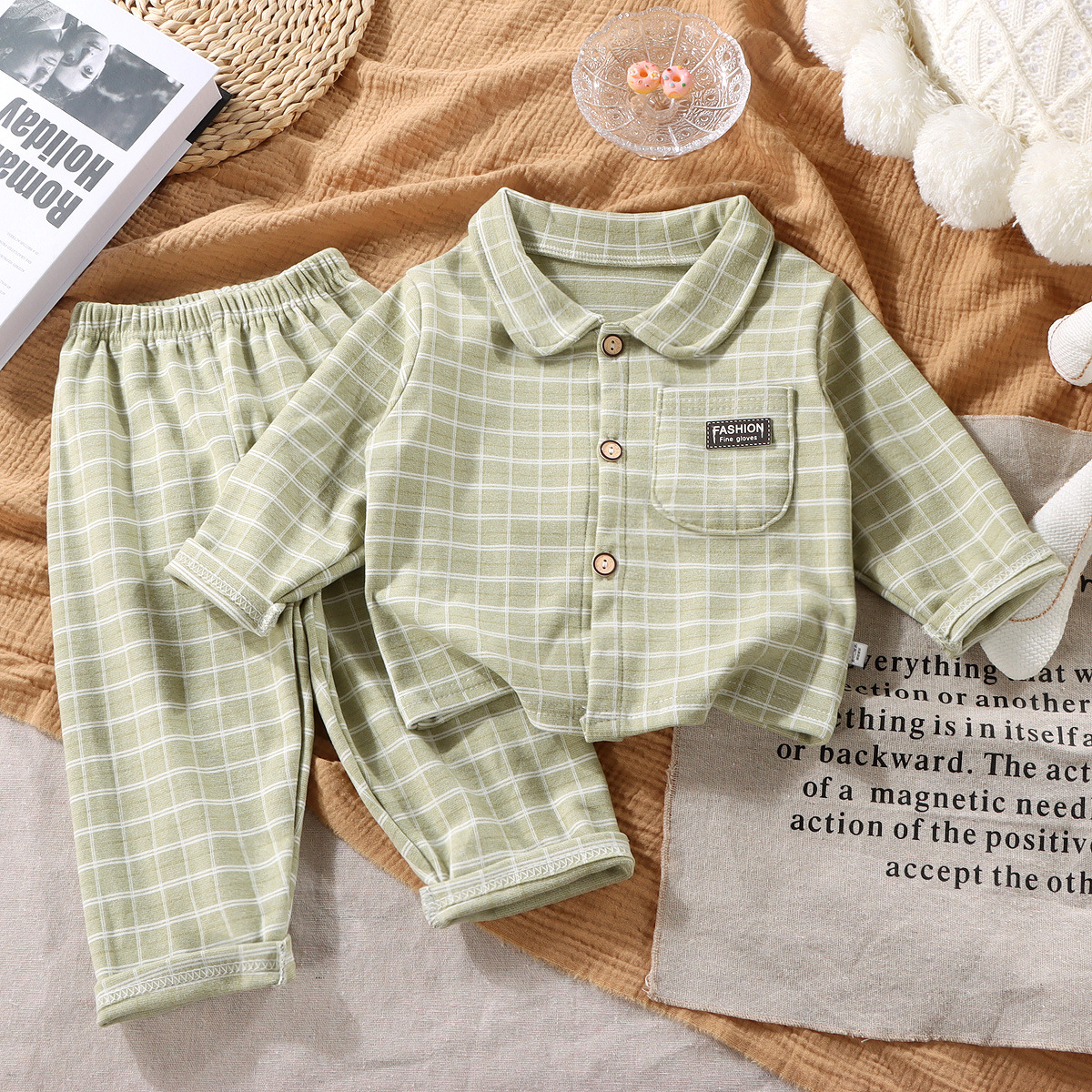 New Children's Turn-Down Collar Home Wear Set, Checkered Pajamas, Thermal Cardigan for Boys and Girls, Warm Autumn and Winter Style