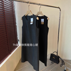 2025秋季T家美利奴精纺羊毛混纺气质通勤立裁H型无袖背心裙连衣裙