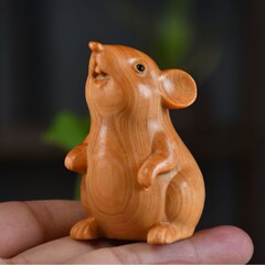 崖柏生肖鼠ハンドルかわいいネズミ子供誕生日プレゼント食べるハムスター木彫りクリスマスプレゼント