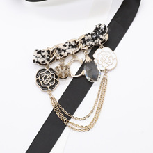 �r�Ѓ���С��������Ϭm��ɽ�軨�ʹڶ�Ԫ�����K����С��Ůʽ���