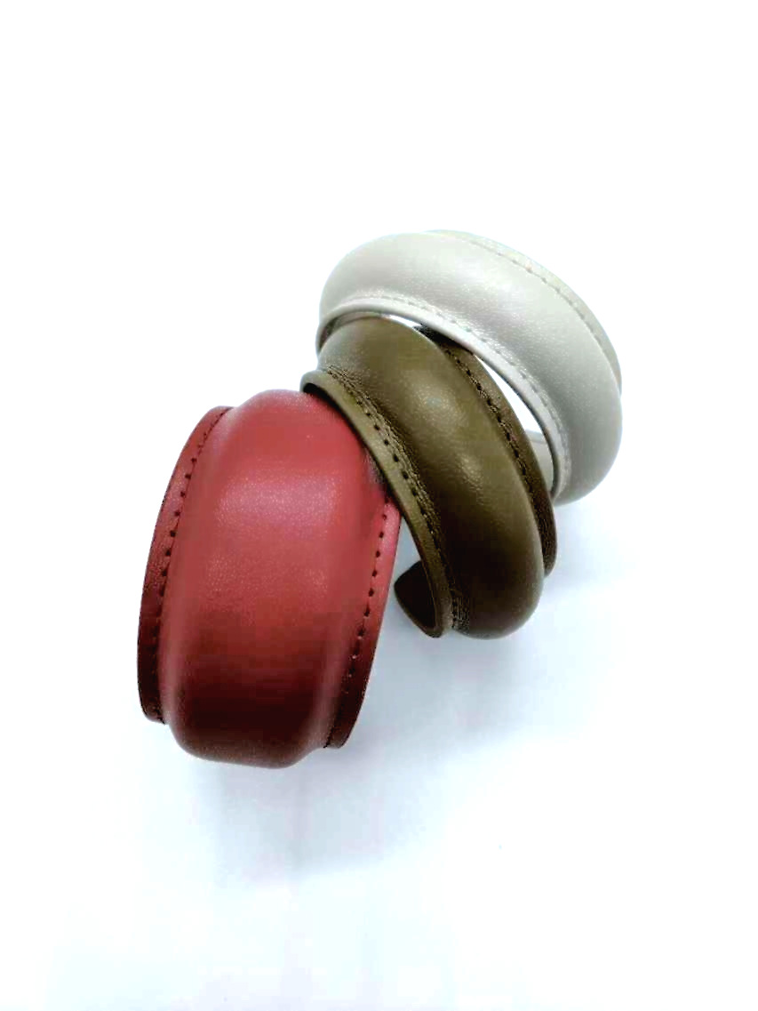 All Seasons Season Casual Simple Style C Shape Leather Unisex Bangle Men Cord & Leather Bracelets