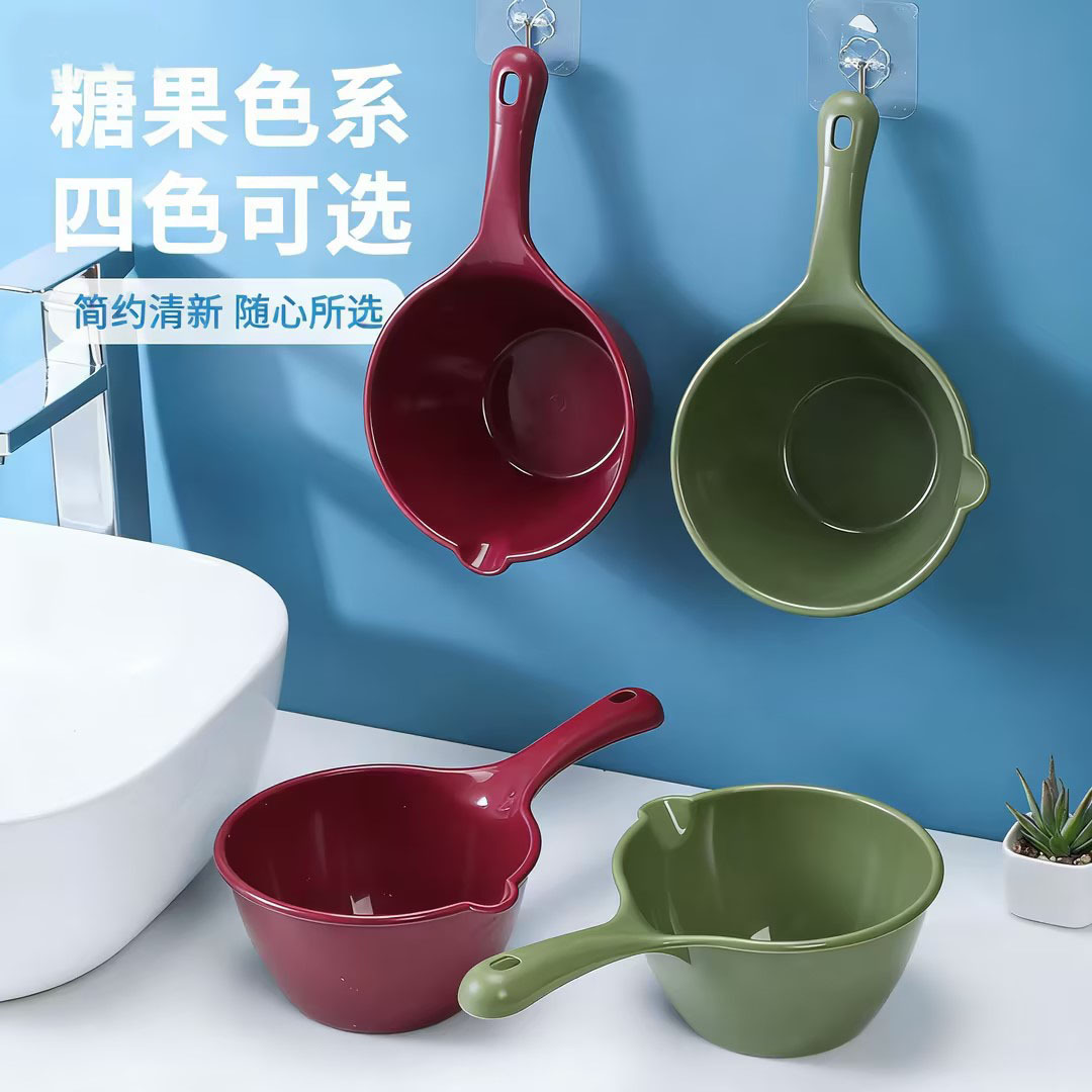 Thickened Plastic Water Ladle for Home Kitchen Use, Long-Handled Large Cold Water Ladle, Smooth and Gentle on Hands