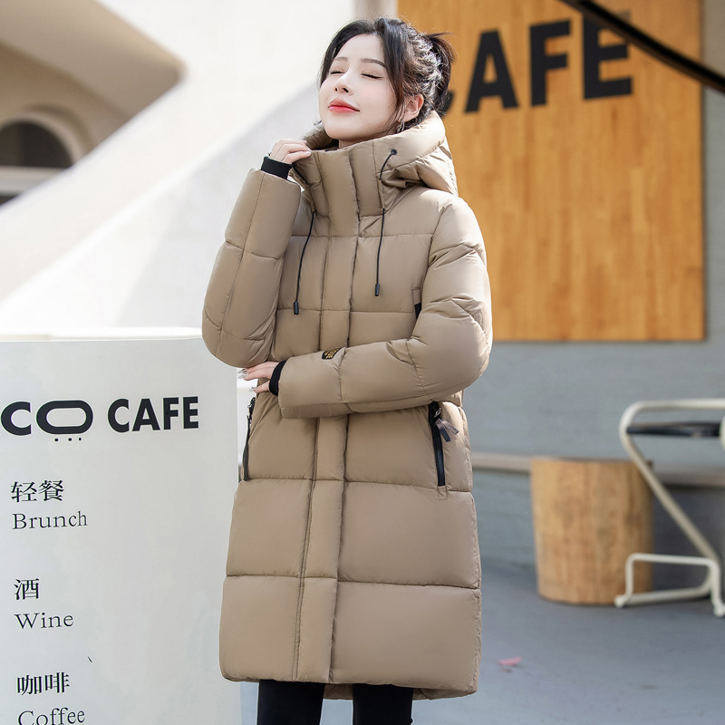 Ropa de invierno europea y americana nueva capa de pluma, ropa de pan coreana, ropa de algodón suelta y gruesa, chaqueta de mujer larga y media