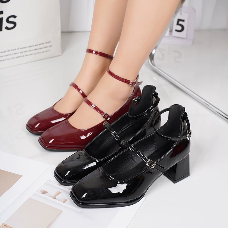 Женские туфли Мэри Джейн с маленьким квадратным носком, весна-осень 2025, новые женские туфли на толстом каблуке, ретро-однолинейные туфли с пряжкой и ремешком на плоской подошве для женщин