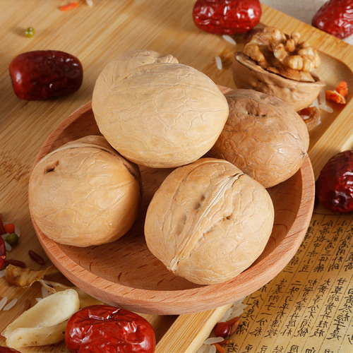 【New Year Gift Box】Thin-shelled Walnut Nut Gift Box Dried Fruits and Nuts 1.5kg Snack Gift Box Available for Wholesale