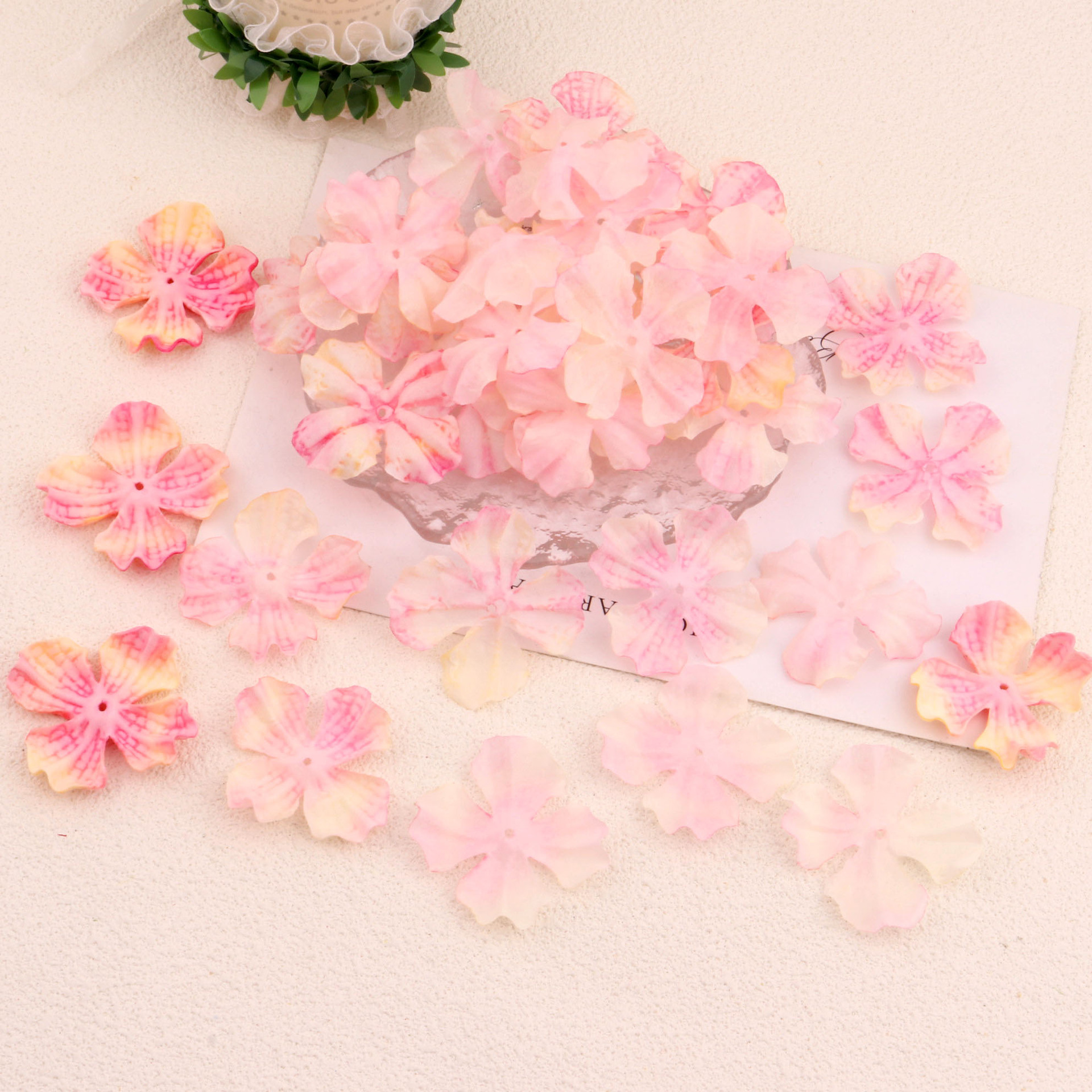 핑크색과 노란색 1팩당 50정