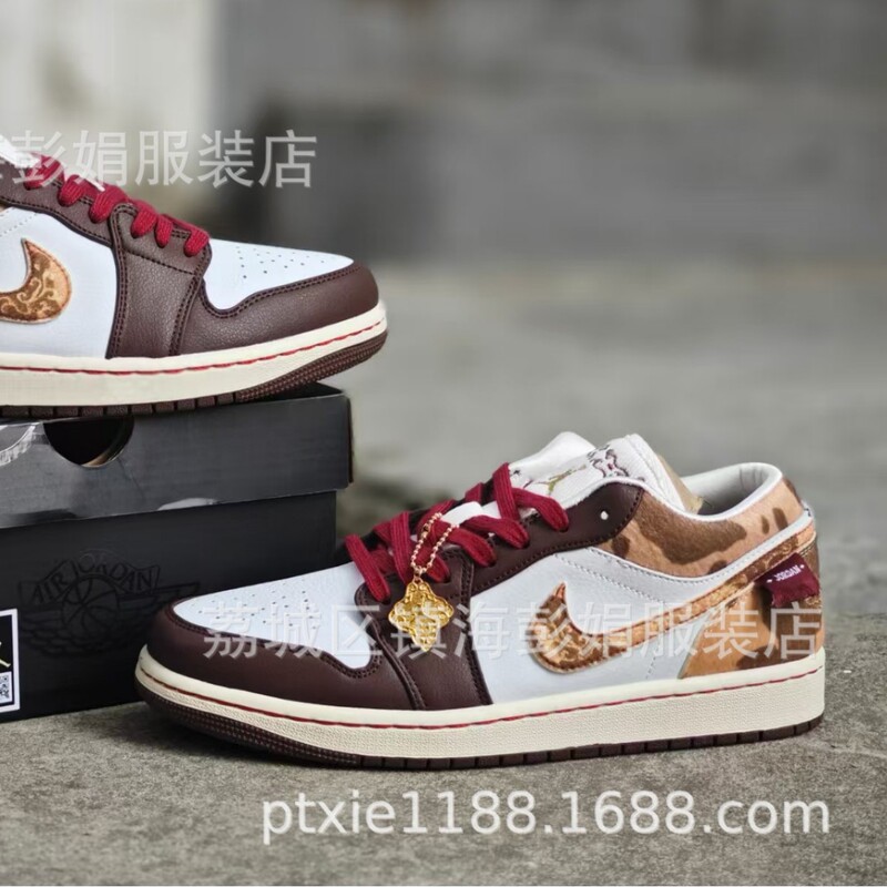 Original Version 1:1 Full-Grain Leather with Built-In Honeycomb Air Cushion Aj1 Jordan First-Generation Sneakers Cross-Border Wholesale Foreign Trade Original Version 1:1 Full-Grain Leather with Built-In Honeycomb Air Cushion Aj1 Jordan First-Generation Sneakers Cross-Border Wholesale Foreign Trade