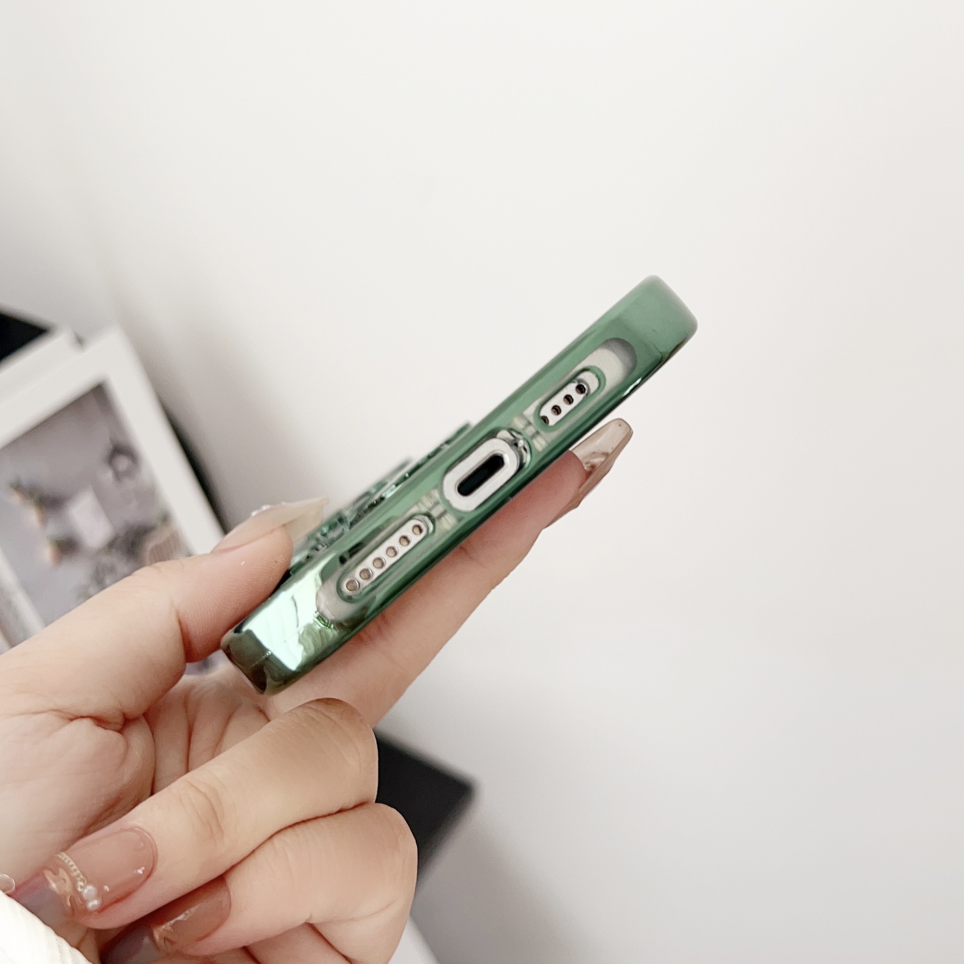 Lucky Bear Phone Case For Iphone 15 And 14 With Lens Protection_voghion.com